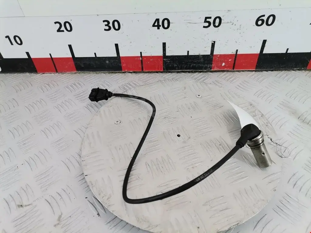 Датчик коленвала 028907309B, 028907319B, 0600116SX