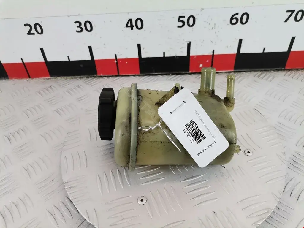 Бачок гидроусилителя 1342472, XS713R700AF