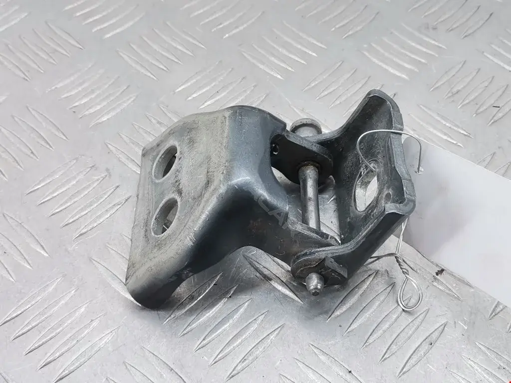 Петля двери 9035V3