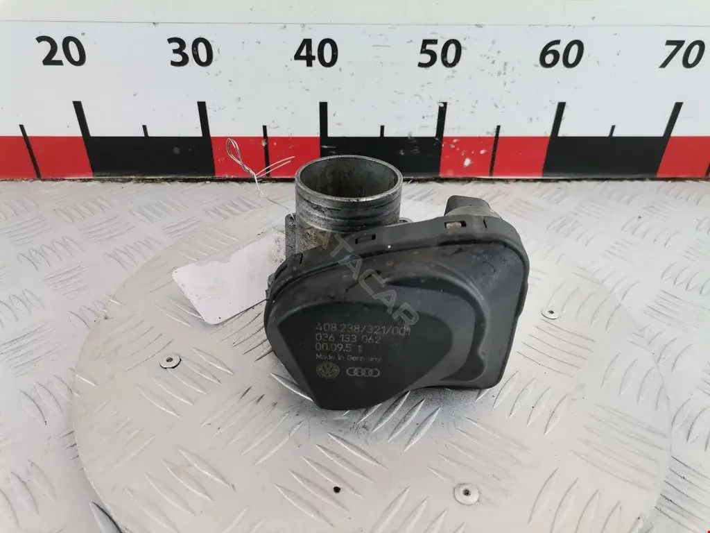 Дроссельная заслонка 02D30230, 036133062, 036133062L