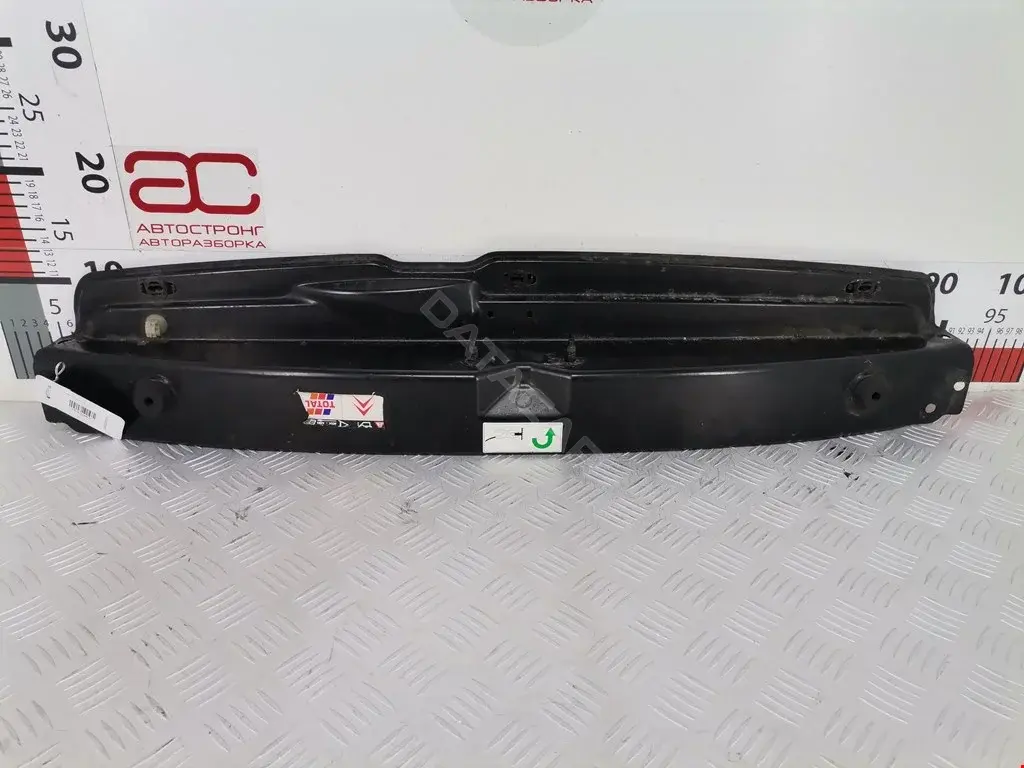 Рамка капота 7106A6