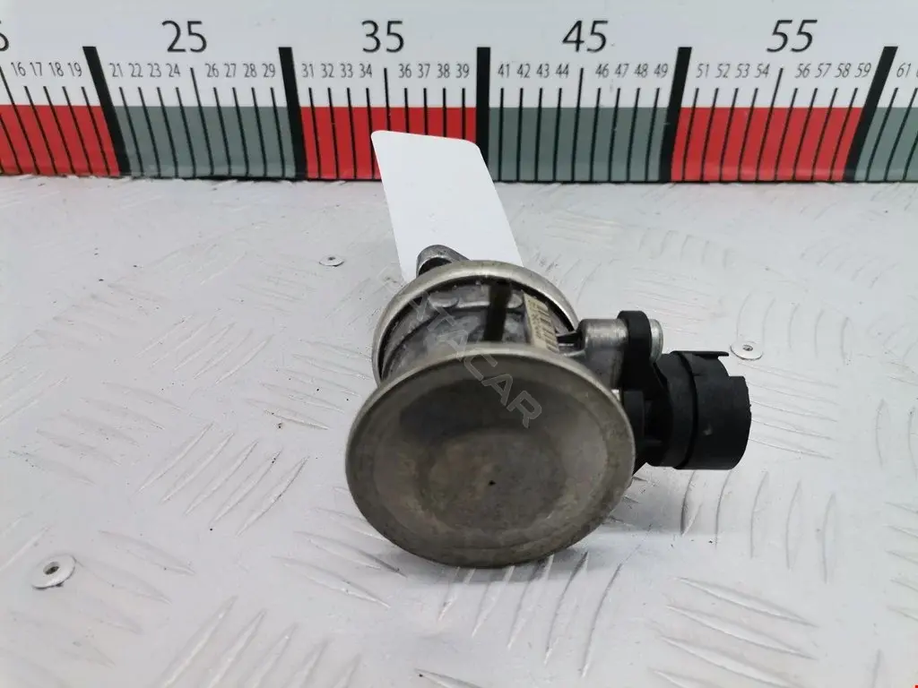 Клапан ЕГР 037131351C, 06A131351H, 06A131351J