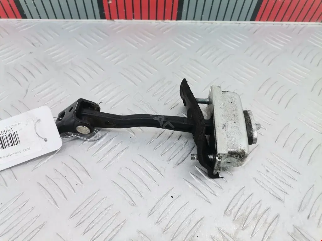 Ограничитель двери 3M51R23500AJ
