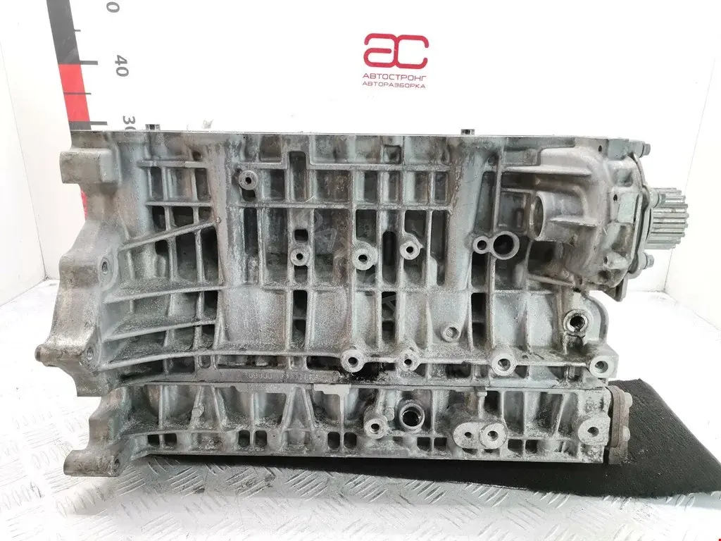 Блок цилиндров 8251492