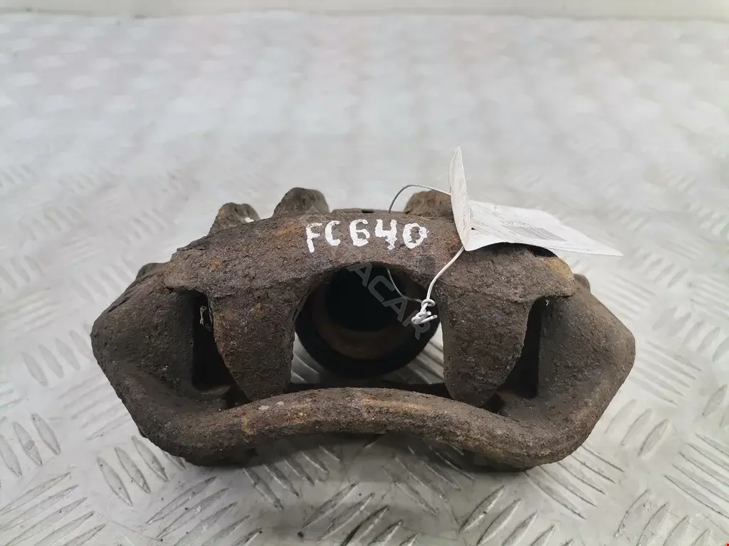 Суппорт тормозной 4401L4
