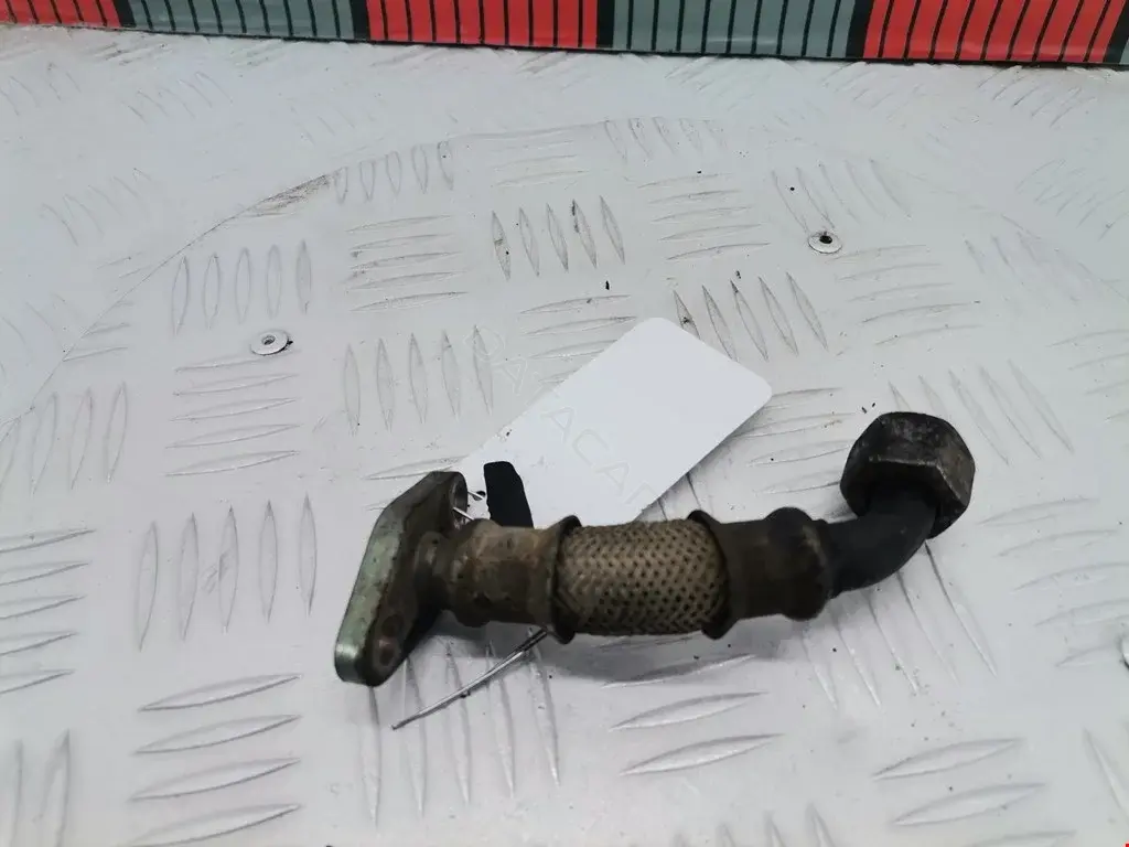 Маслопровод турбины 028145736AJ, 038145736A, 038145736C