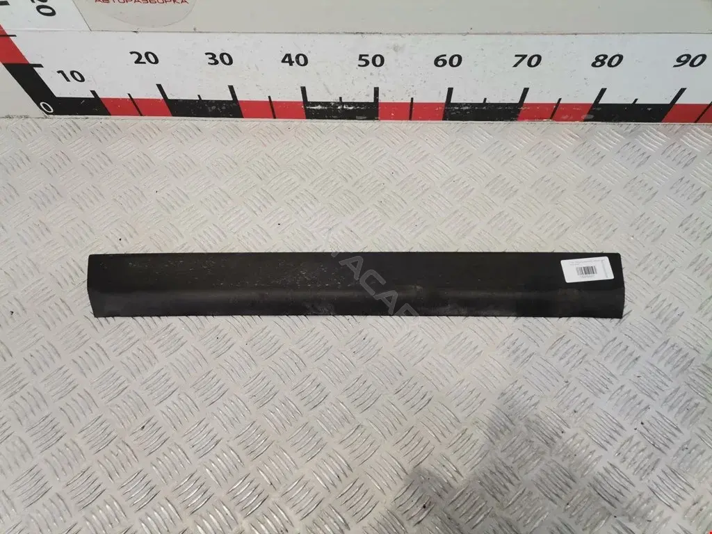 Молдинг двери 3B0854949B