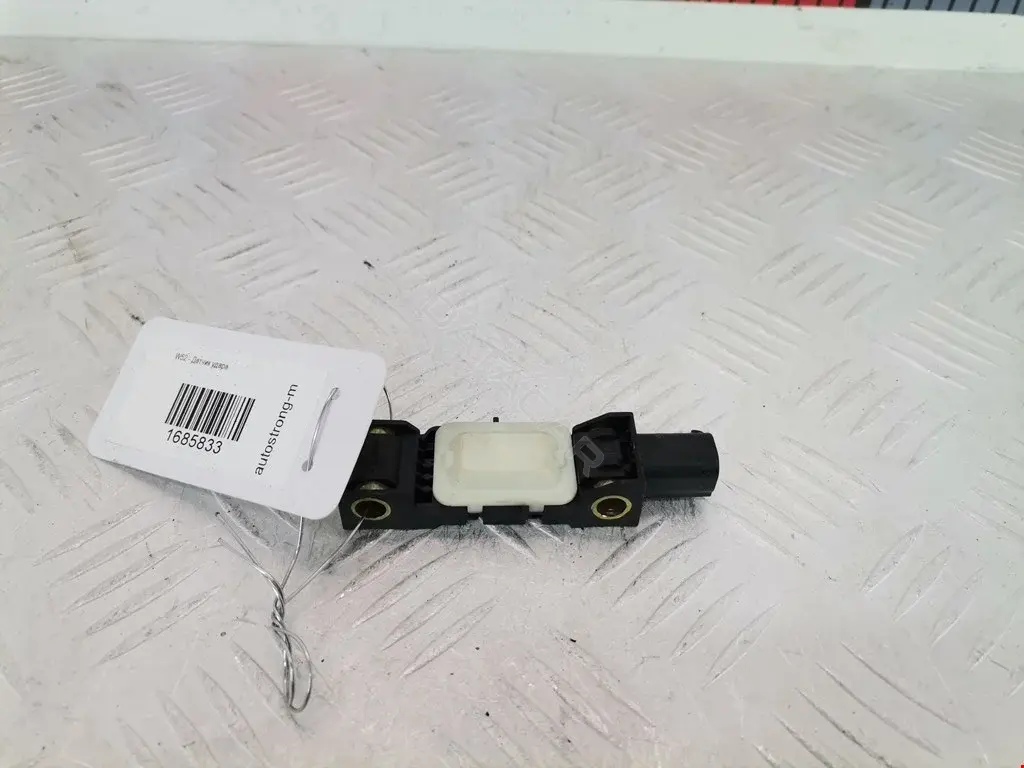 Датчик удара 04671779AC