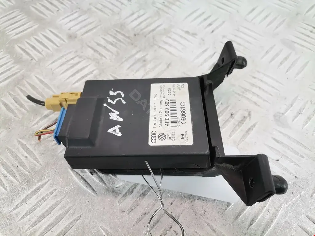 Блок управления автономным отопителем 4F0909509, 9006748A