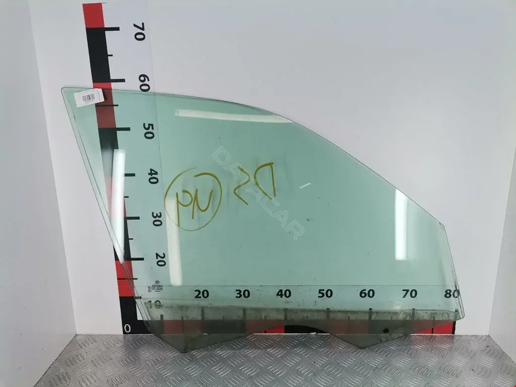 Стекло двери 26620HG, 410002837, 51333332310