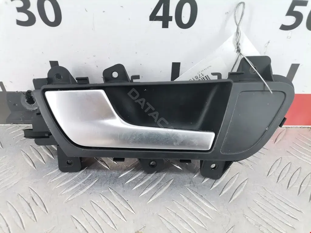 Ручка двери 8D0837019, 8K0837019