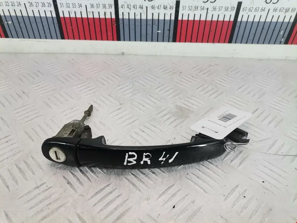 Ручка двери 3B0837207, 3B0837207F