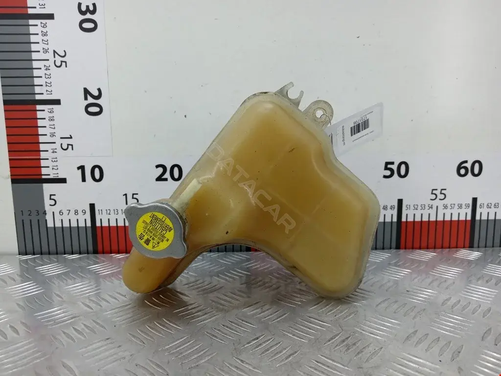 Расширительный бачок 1375A047