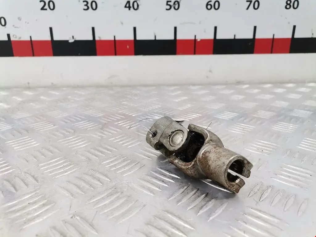 Рулевой карданчик 564002B650