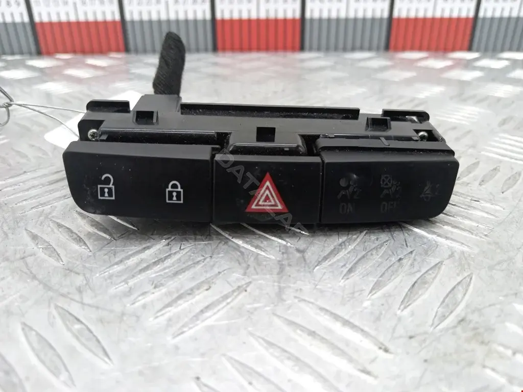 Кнопка аварийки 13324594