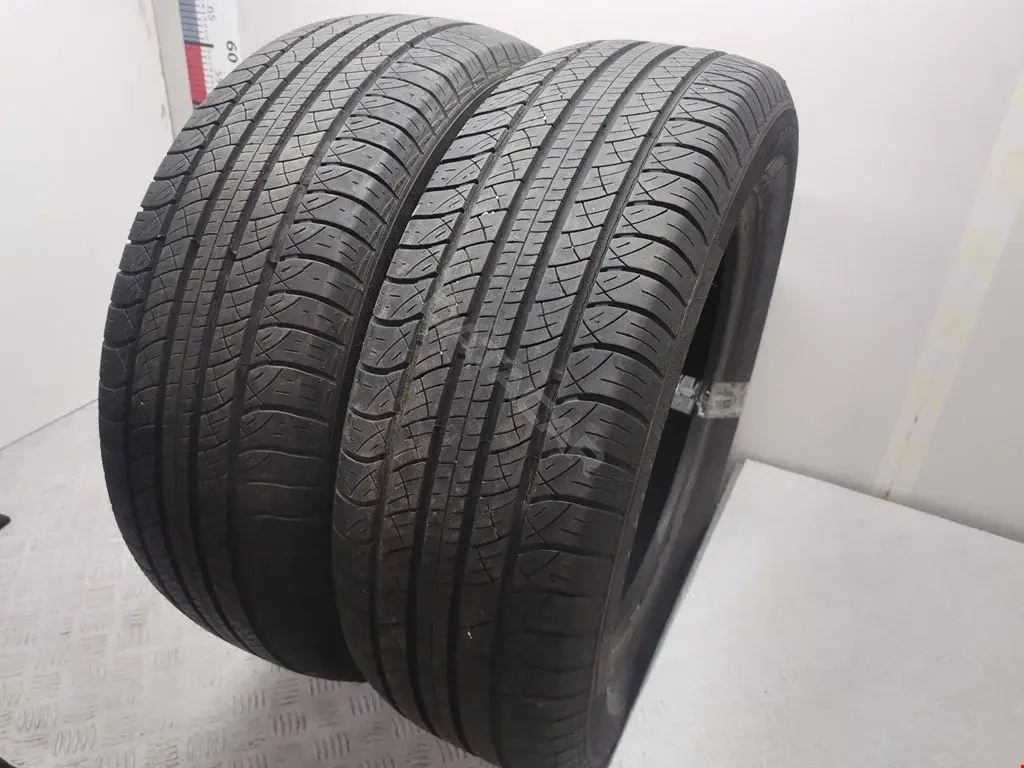 Шины 235, 60R18