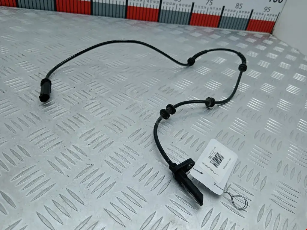 Датчик АБС 0265007983, 058316B, 06S318