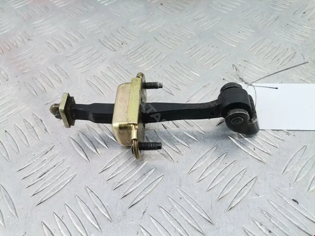 Ограничитель двери 2S6AA23500