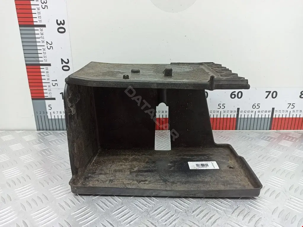 Полка аккумулятора 7441142020
