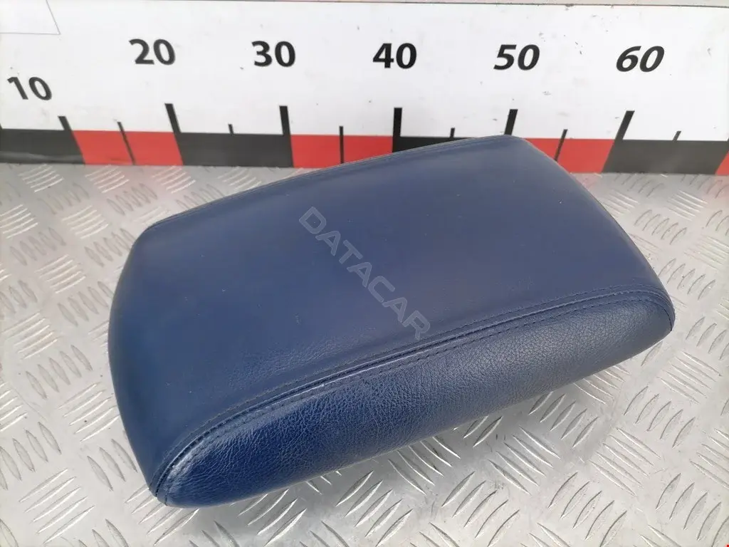 Подлокотник 8830K7
