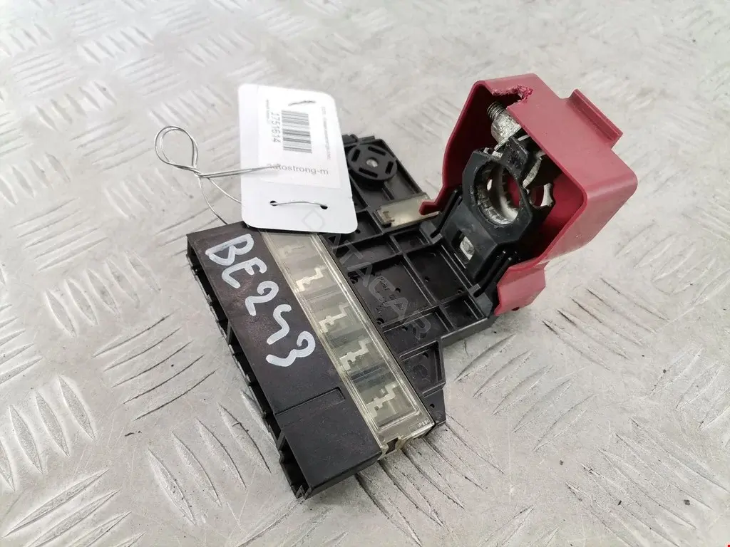 Блок предохранителей 284B7JY00A