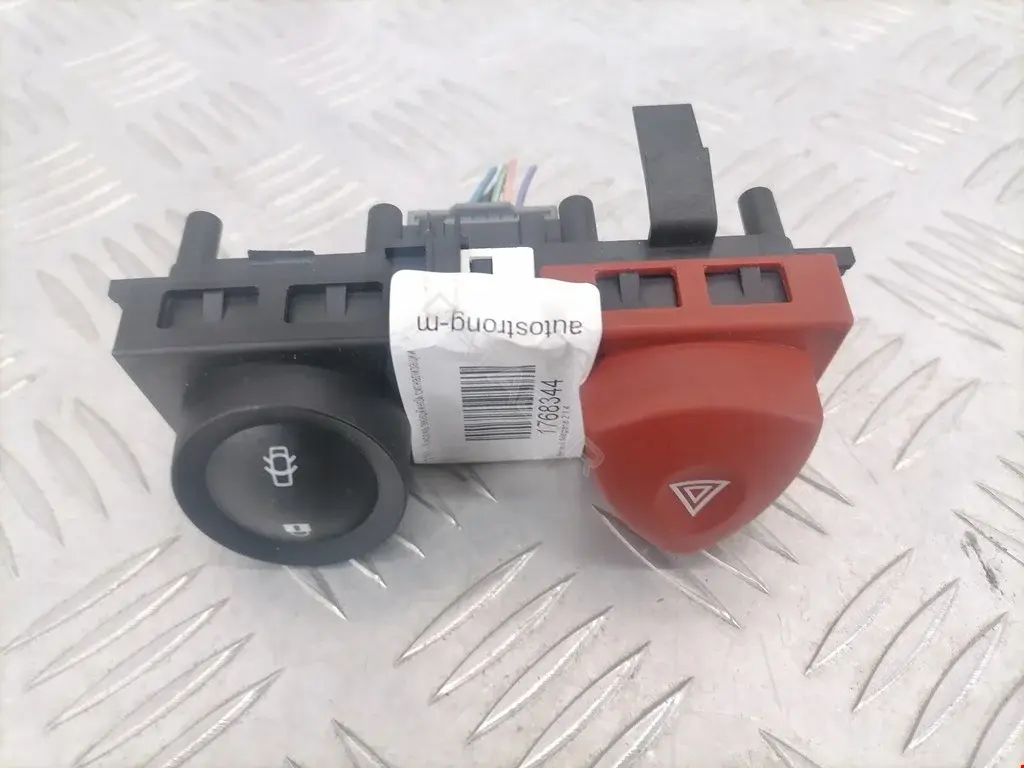 Кнопка аварийки 8200095493