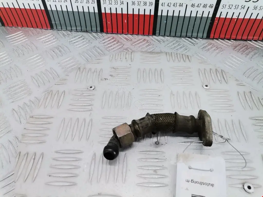 Маслопровод турбины 028145736AJ, 038145736A, 038145736C