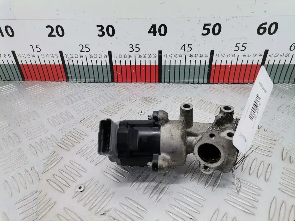 Клапан ЕГР 4R8Q9D475AC