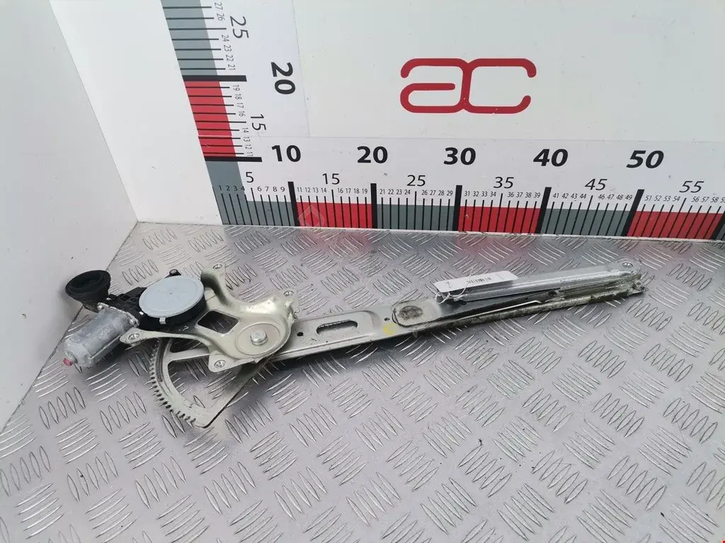 Стеклоподъемник 017330, 017331, 350103170020