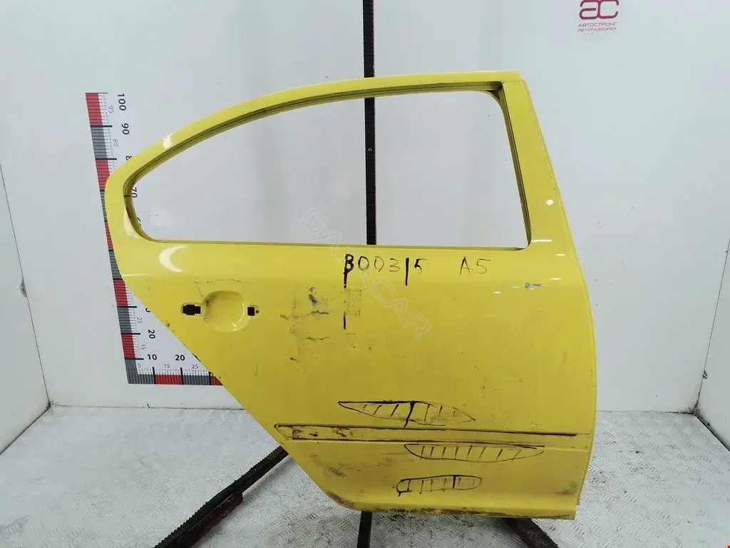 Дверь 1Z5833052, 1Z5833056, OEM0018DZR