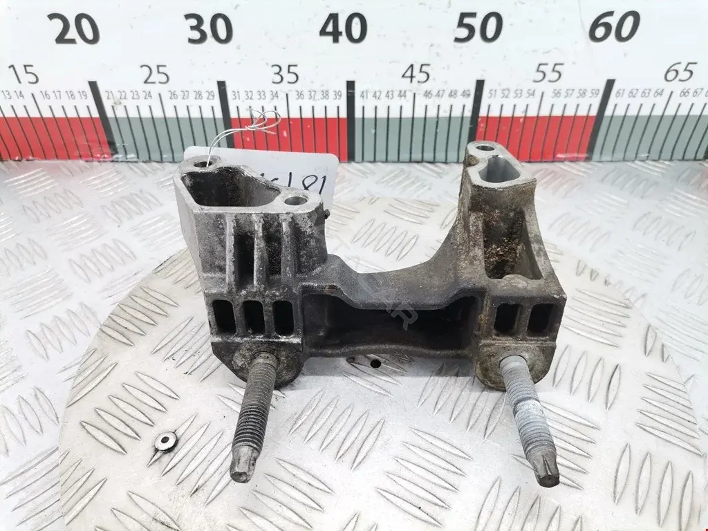 Кронштейн двигателя 1465151, 6G9Q6030AA