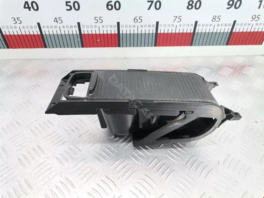Подстаканник VP7M5XR13560EE3YYW