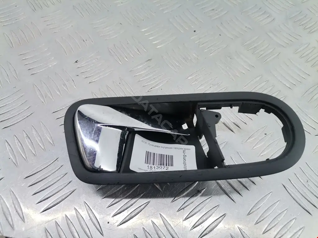 Ручка двери 7M3837114D