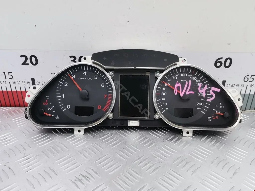 Панель приборов 4F0910930C