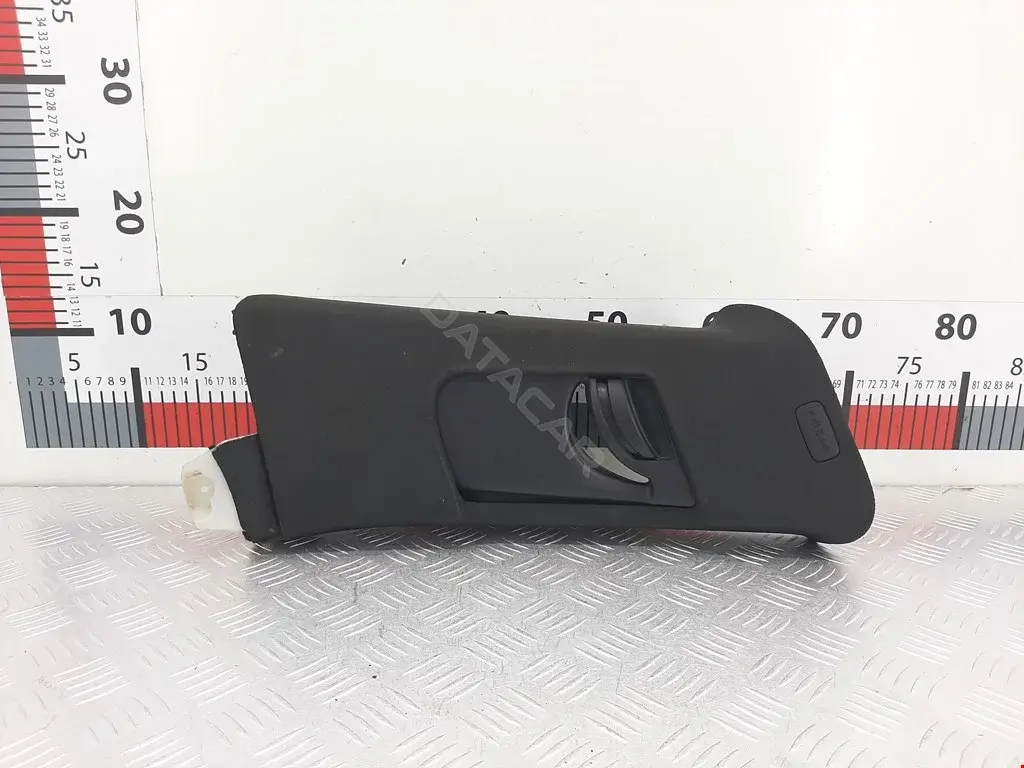Обшивка стойки 4L0867287
