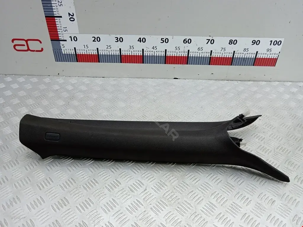Обшивка стойки 8T0867233B