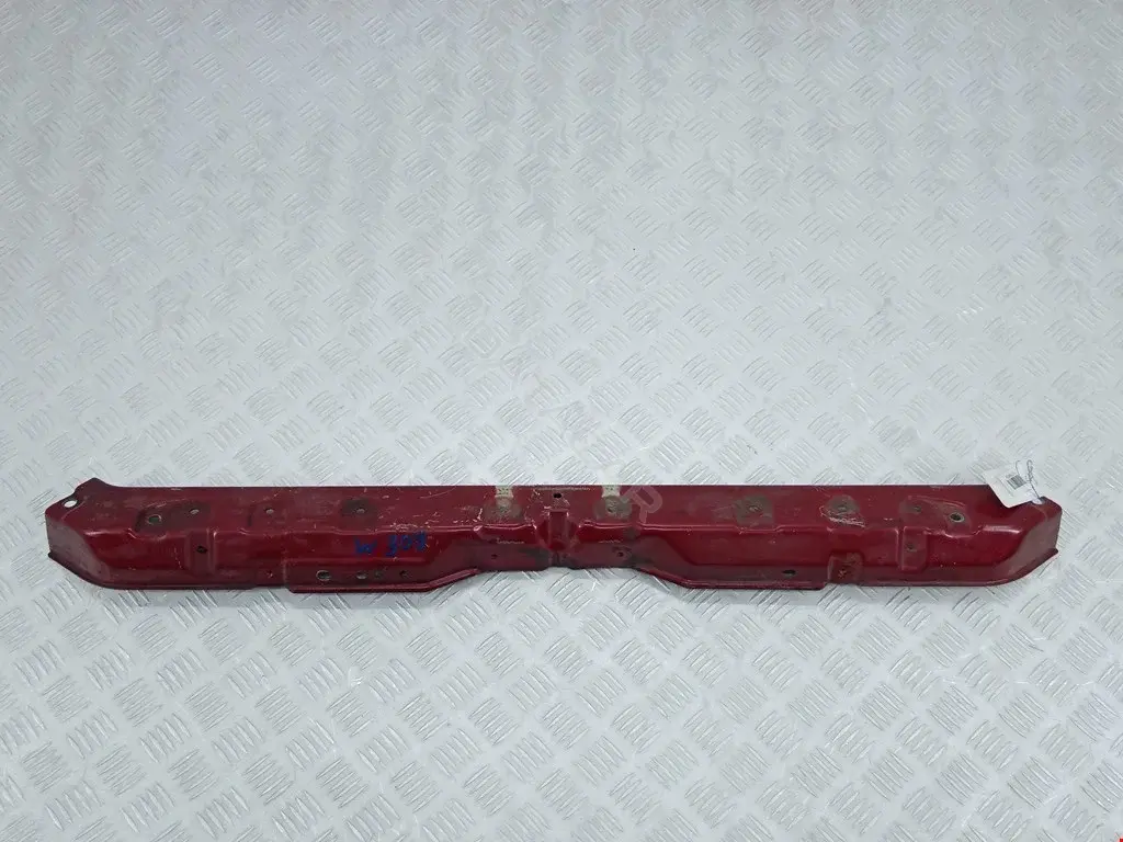Рамка капота 641033E100