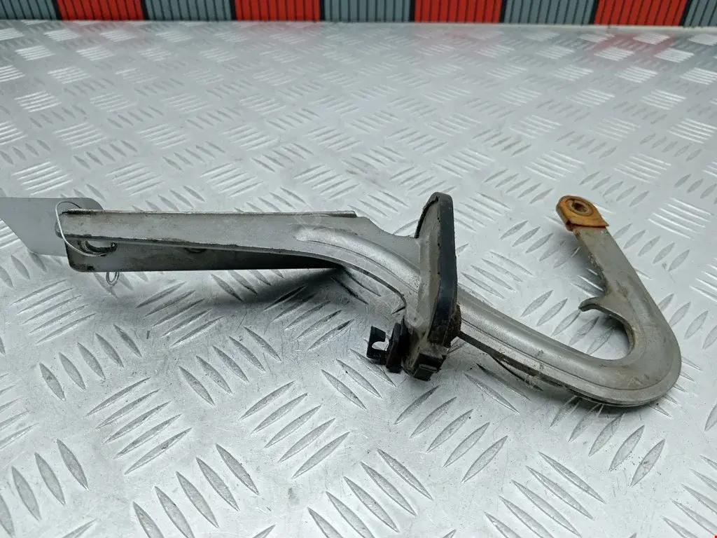 Петля капота 654012S400
