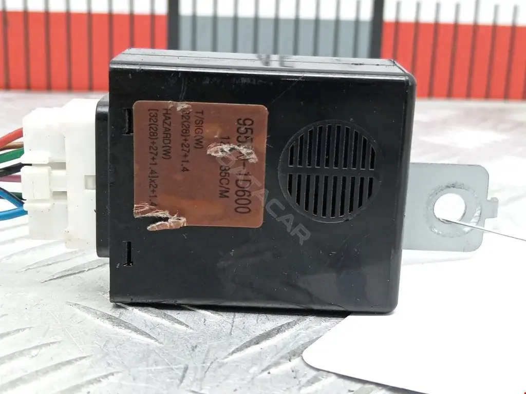 Реле поворотов 955501D600