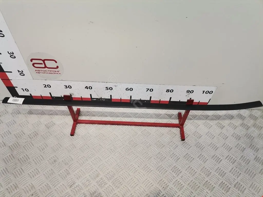 Молдинг двери 1J4853516G