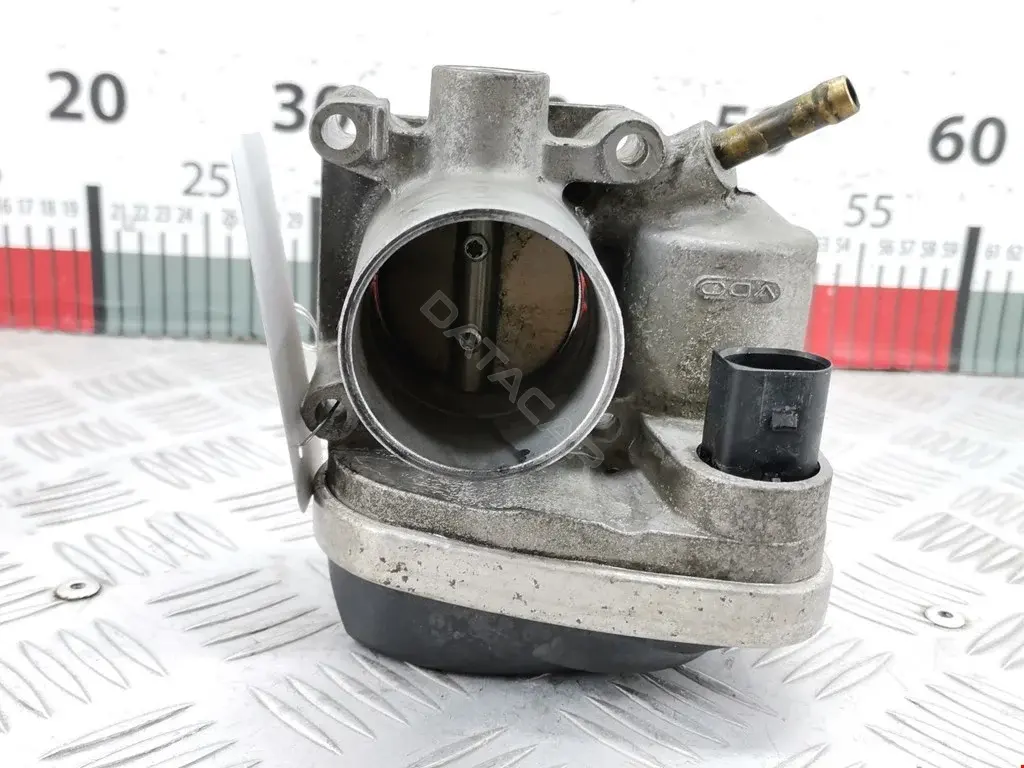 Дроссельная заслонка 02D30230, 036133062, 036133062L