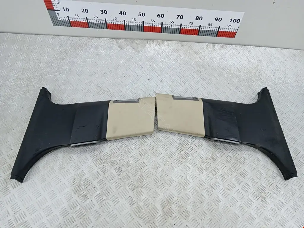 Обшивка стойки 51437001979