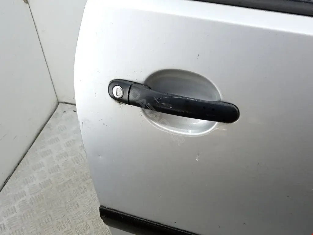 Дверь 6Q3831056K