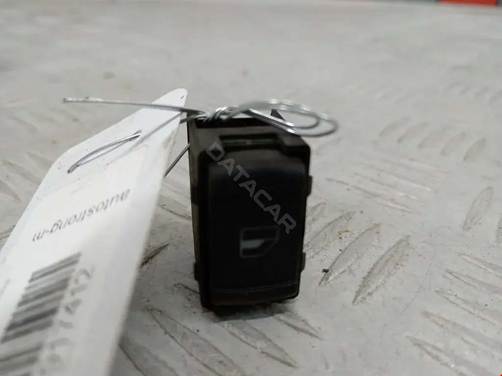 Кнопка стеклоподъемника 000050987010, 02601, 0916222
