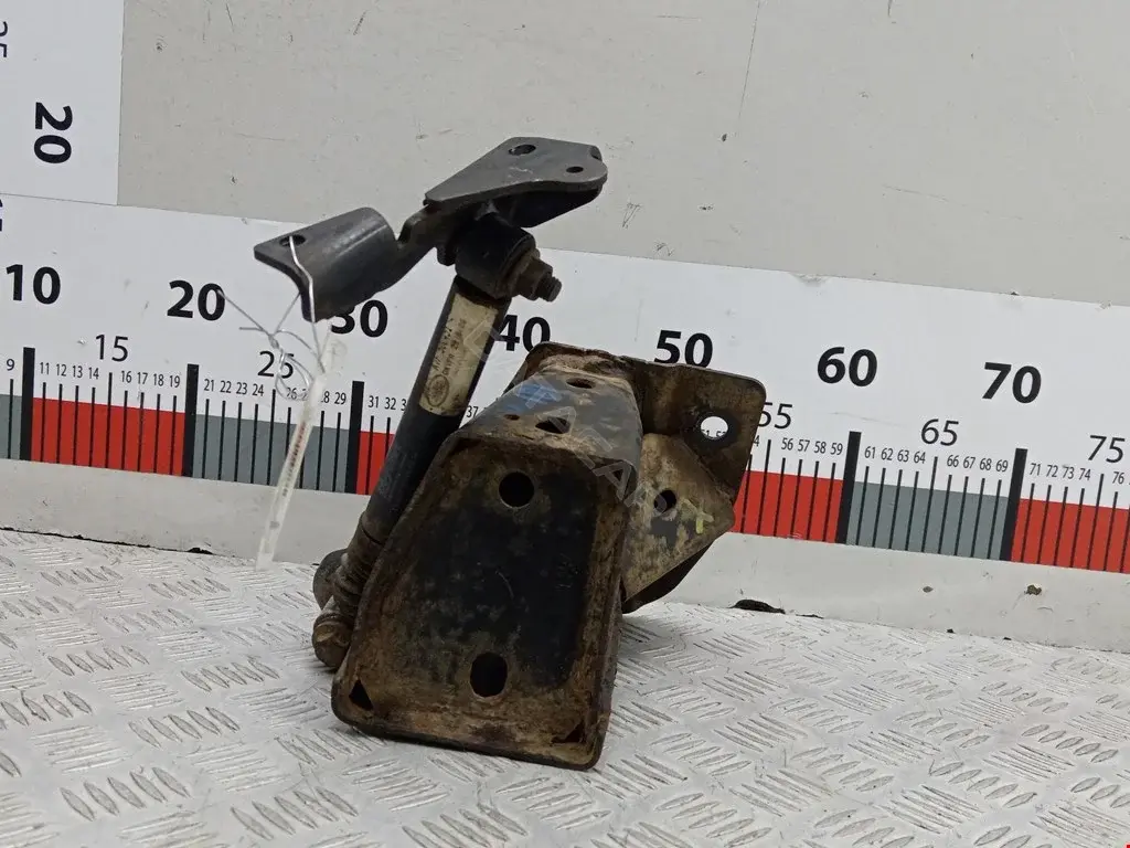 Амортизатор кабины 5354UZ, KVF500451
