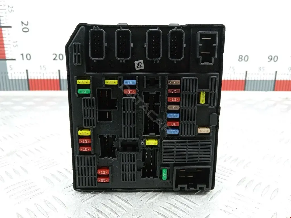 Блок предохранителей 252360003R, USMJR95