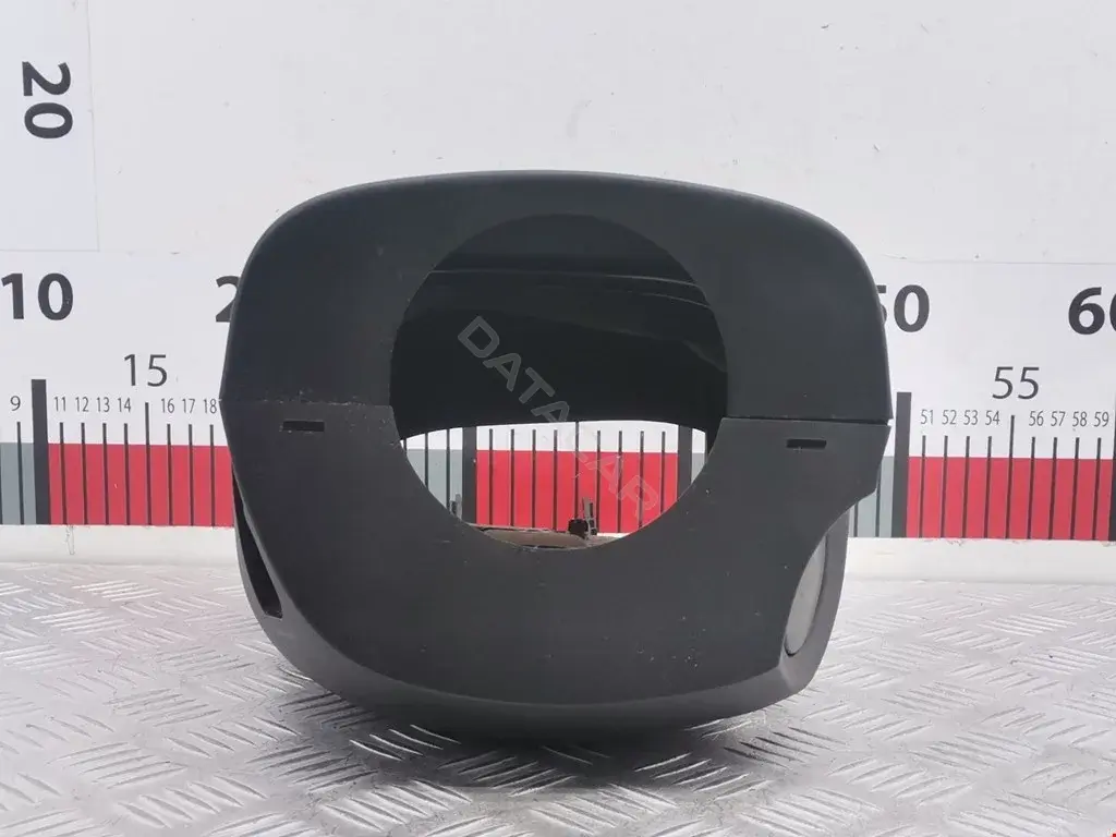 Кожух рулевой колонки 3M513530ABW
