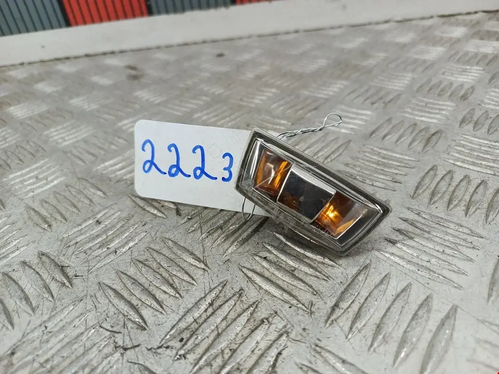 Повторитель передний 03732841, 13131298, 13193574