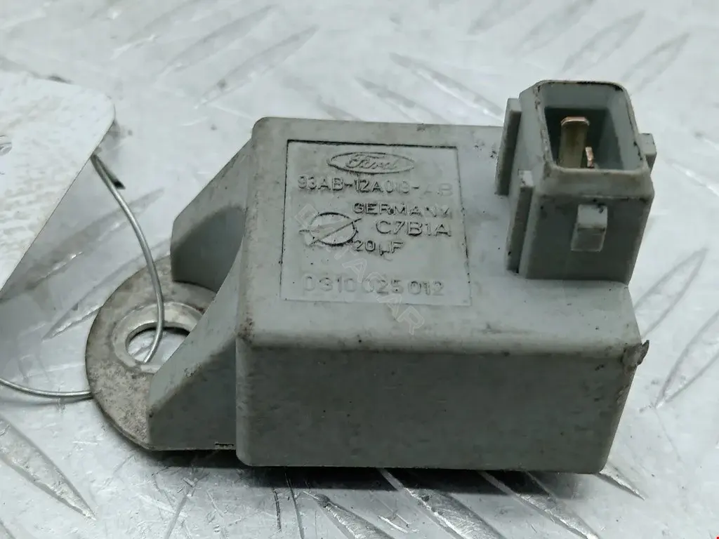 Коммутатор зажигания 93AB12A019AB