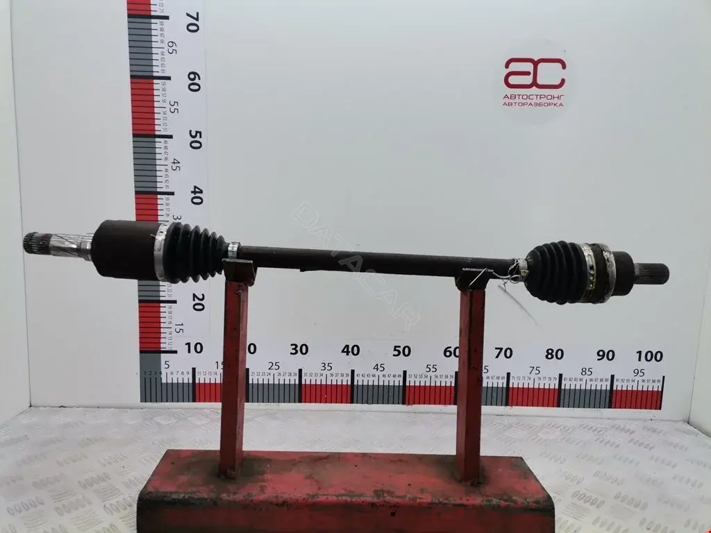 Приводной вал / Полуось 1565594, 2110KUGA88R, 36000931
